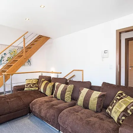 T4 Fonte Apartment *